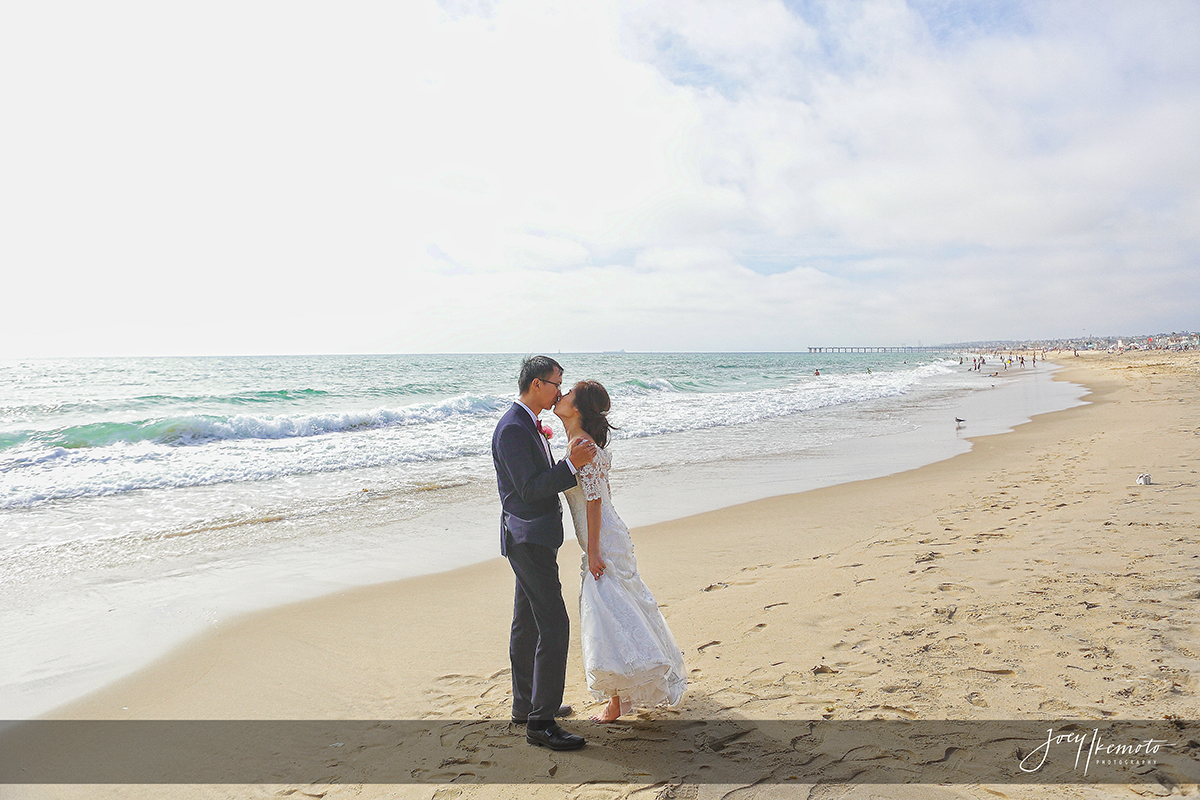 Wayfarers-Chapel-and-Portofino-Redondo-Beach-Wedding_0051_4081