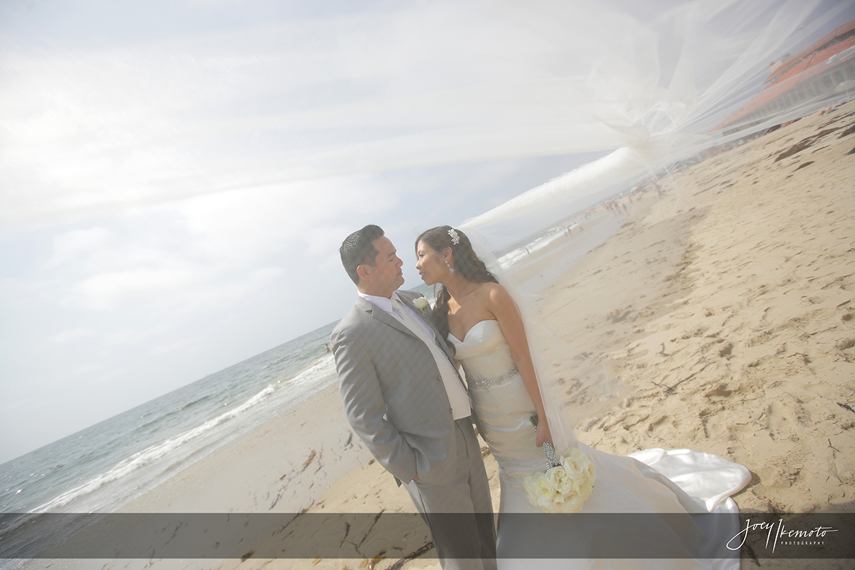Redondo-Beach-Crowne-Plaza-Wedding_0008_0641